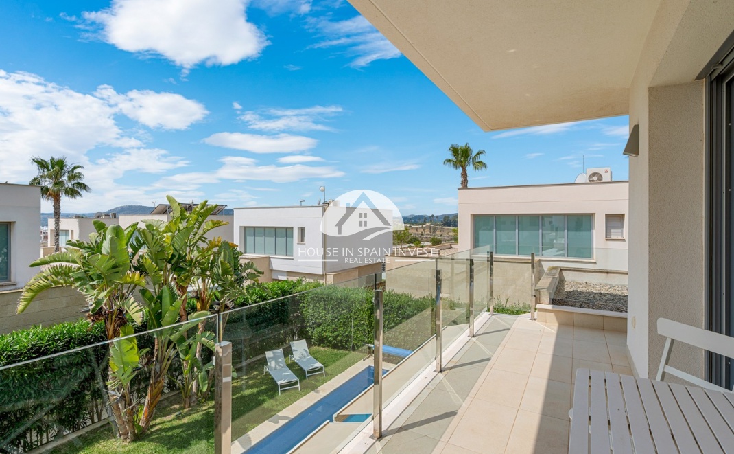 Resale - Villa - Orihuela Costa - Vistabella
