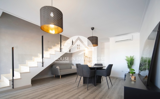 Resale - Townhouse - Torrevieja - Los Balcones  