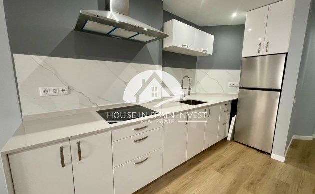 Resale - Apartment  - Torrevieja - La Mata