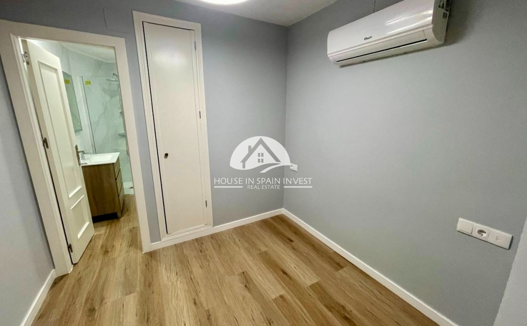 Resale - Apartment  - Torrevieja - La Mata