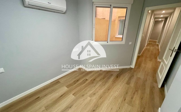 Resale - Apartment  - Torrevieja - La Mata