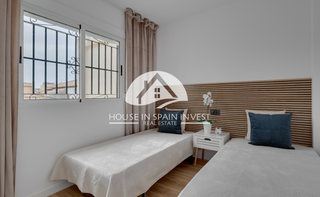 Herverkoop - Rijwoning - Orihuela Costa