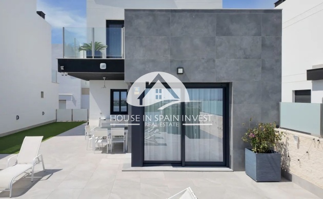 Resale - Villa - Torrevieja - Los Balcones  