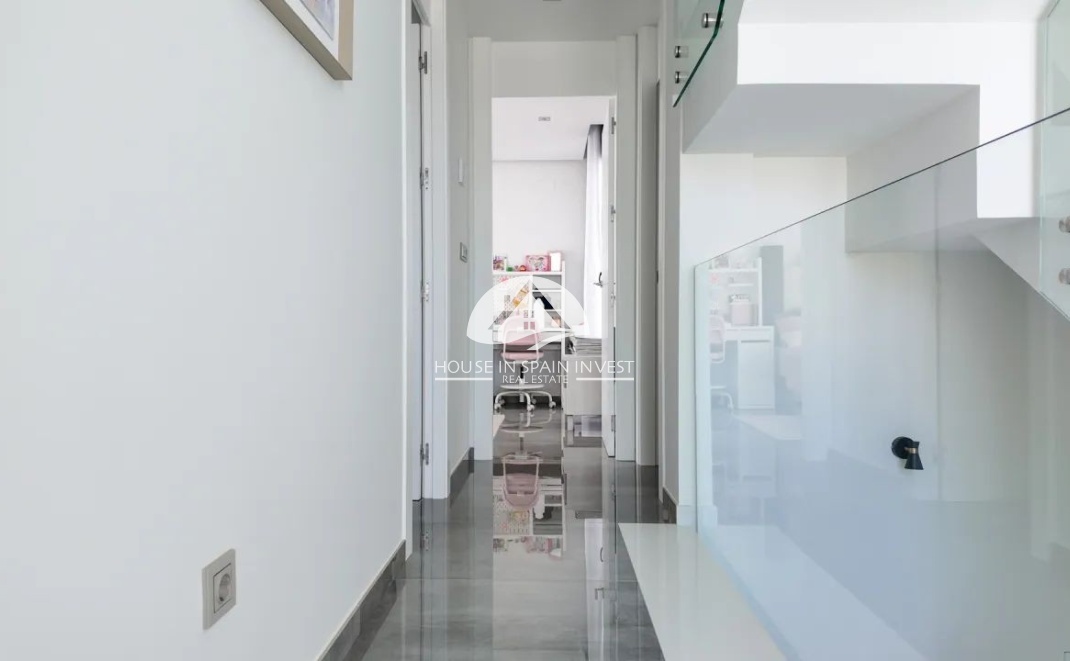 Resale - Villa - Torrevieja - Los Balcones  