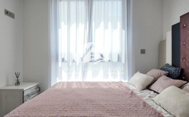 Resale - Villa - Torrevieja - Los Balcones  