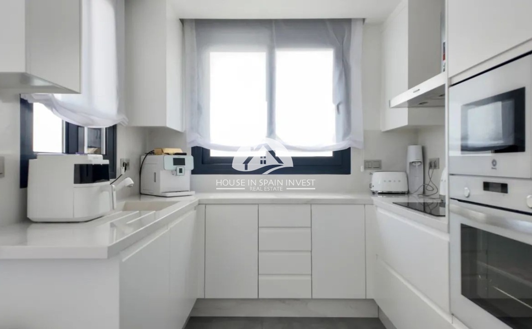 Resale - Villa - Torrevieja - Los Balcones  