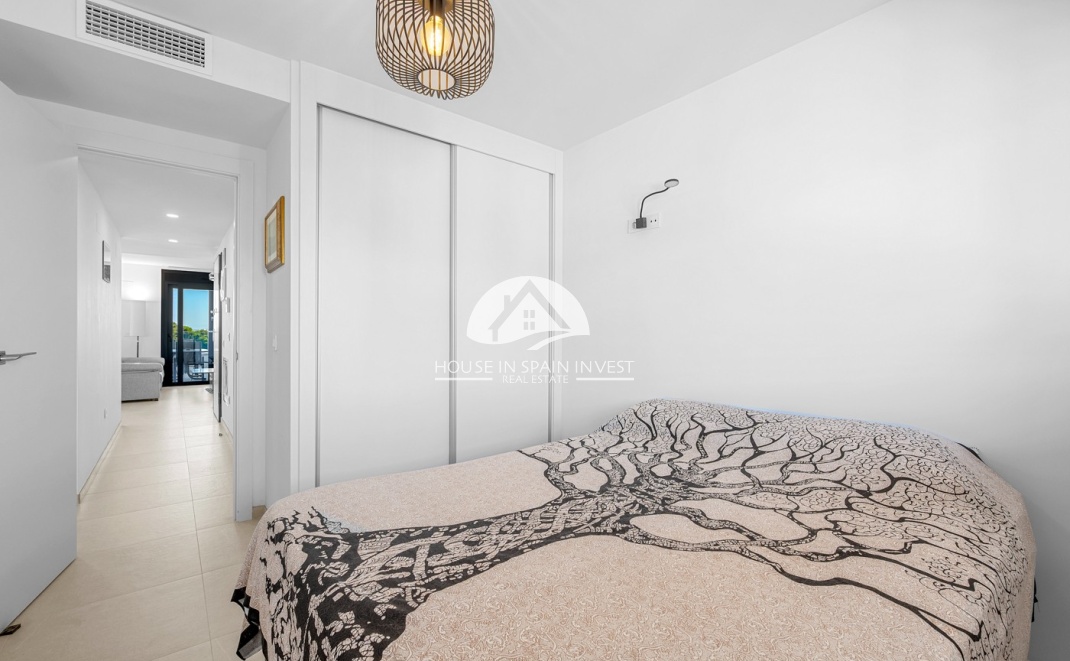 Resale - Apartment  - Orihuela Costa - Punta Prima  