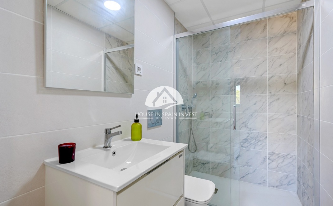 Resale - Apartment  - Orihuela Costa - Punta Prima  