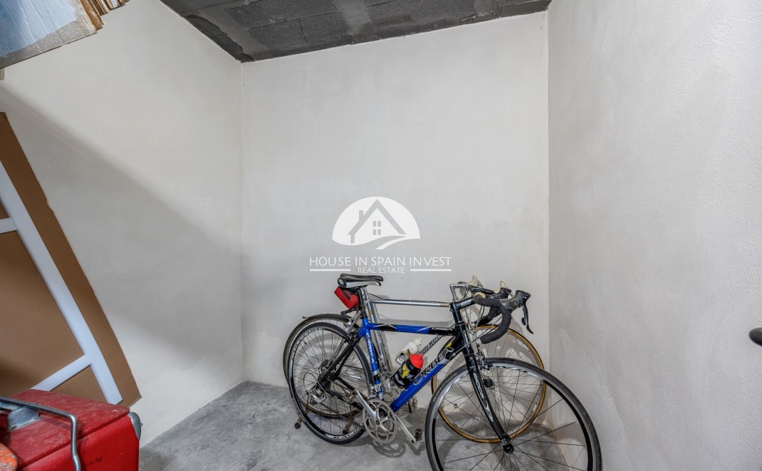 Resale - Apartment  - Orihuela Costa - Punta Prima  