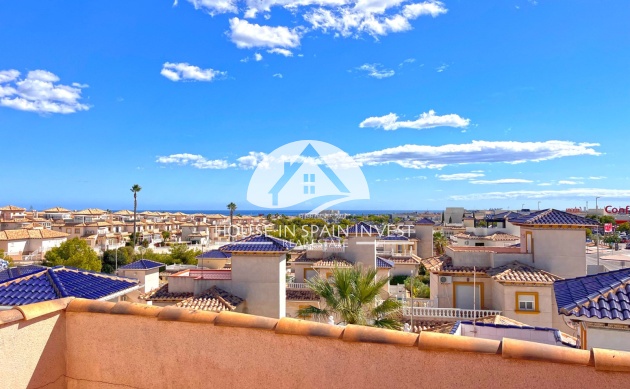 Resale - Villa - Orihuela Costa - La Zenia