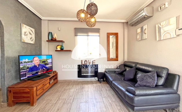 Resale - Villa - Orihuela Costa - La Zenia