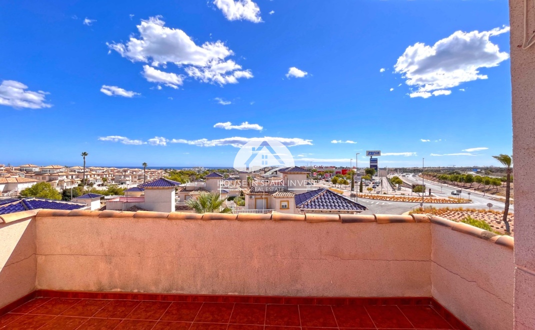 Resale - Villa - Orihuela Costa - La Zenia
