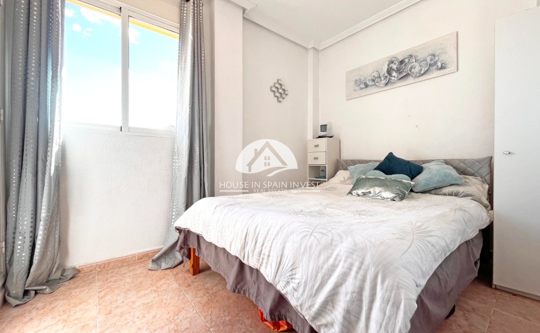 Resale - Villa - Orihuela Costa - La Zenia