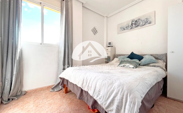 Resale - Villa - Orihuela Costa - La Zenia