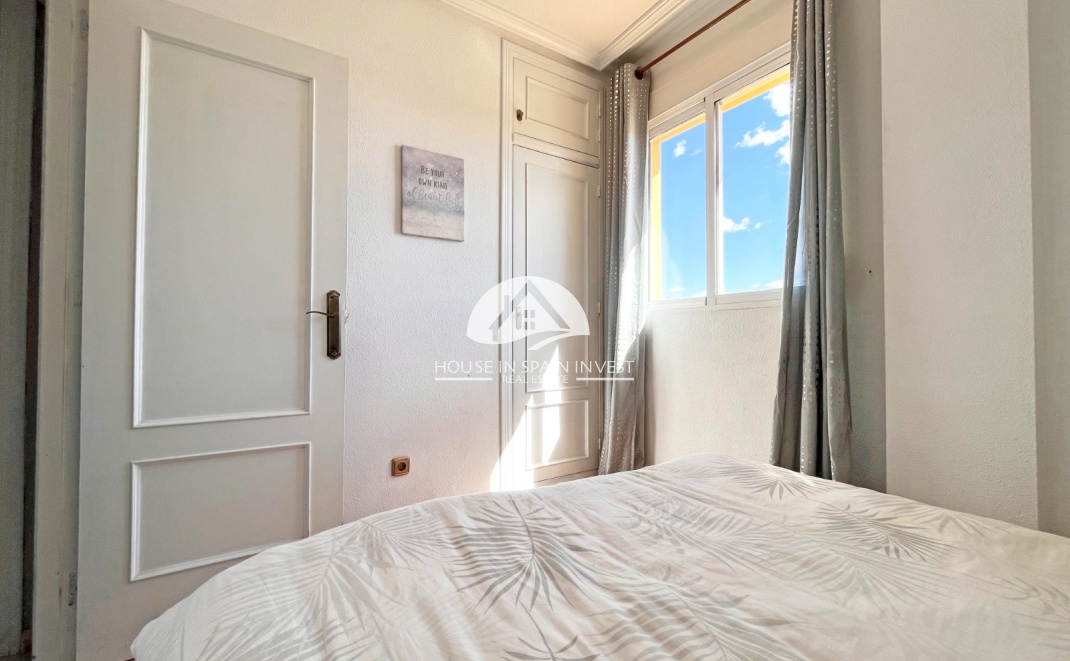 Resale - Villa - Orihuela Costa - La Zenia