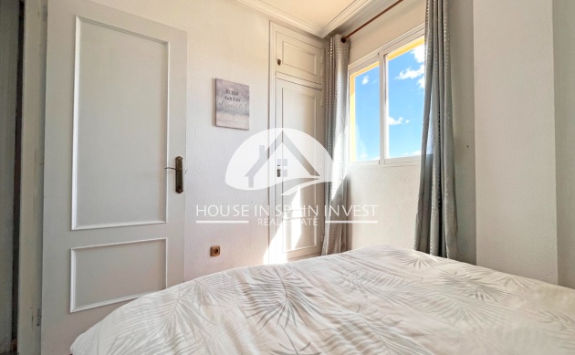 Resale - Villa - Orihuela Costa - La Zenia