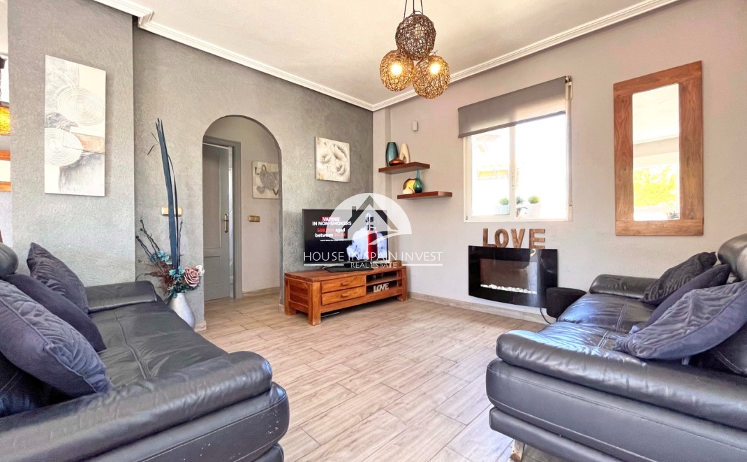 Resale - Villa - Orihuela Costa - La Zenia