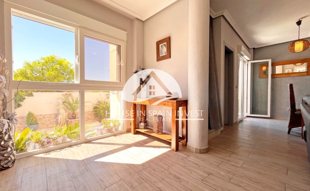 Resale - Villa - Orihuela Costa - La Zenia