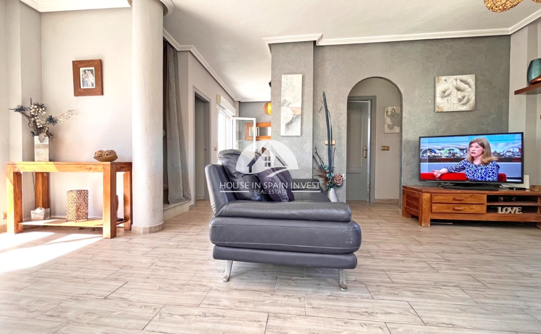 Resale - Villa - Orihuela Costa - La Zenia