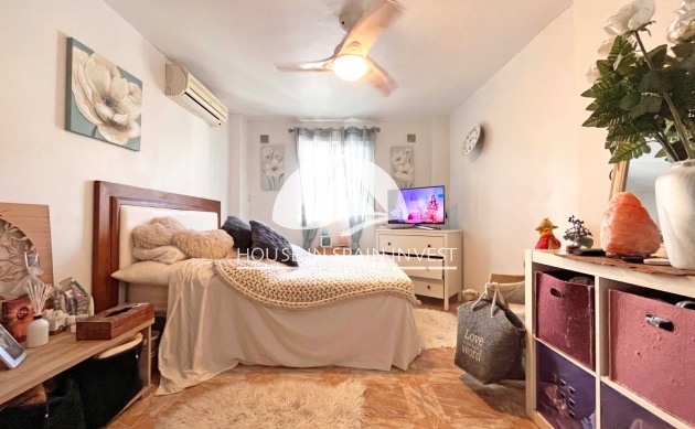 Resale - Villa - Orihuela Costa - La Zenia