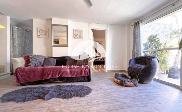 Resale - Villa - Orihuela Costa - La Zenia