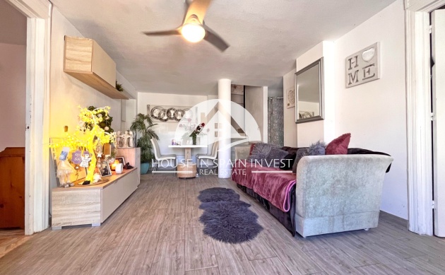 Resale - Villa - Orihuela Costa - La Zenia