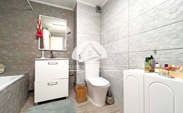 Resale - Villa - Orihuela Costa - La Zenia