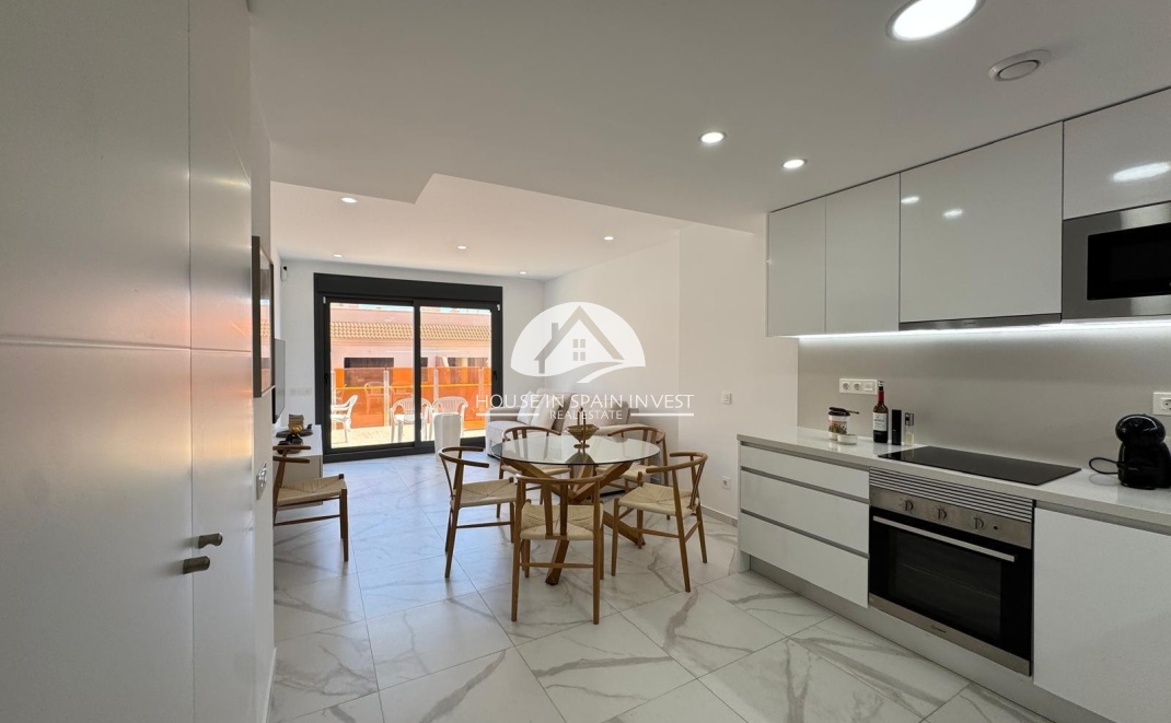 Resale - Apartment  - Torrevieja - Centro