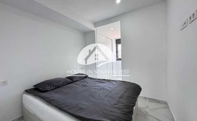 Resale - Apartment  - Torrevieja - Centro