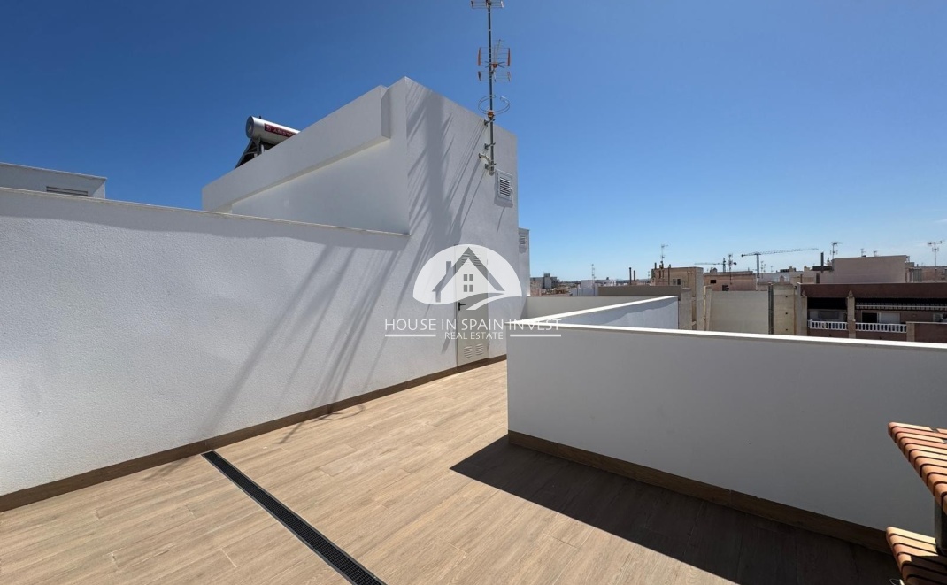 Resale - Apartment  - Torrevieja - Centro