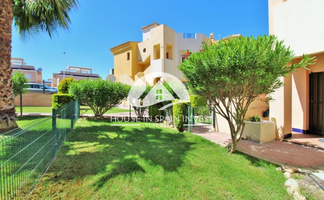 Resale - Apartment  - Torrevieja - Punta Prima  