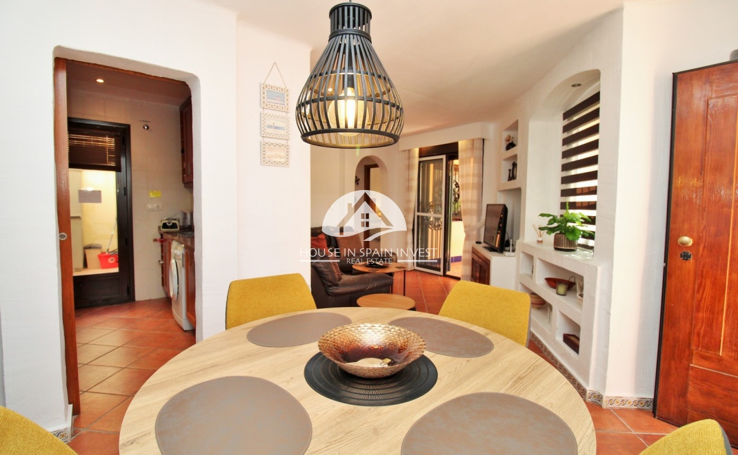 Resale - Apartment  - Torrevieja - Punta Prima  