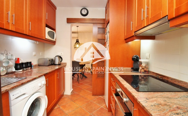 Resale - Apartment  - Torrevieja - Punta Prima  