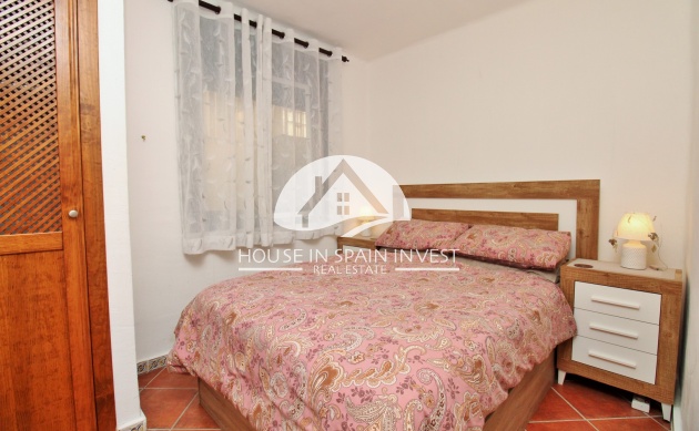 Resale - Apartment  - Torrevieja - Punta Prima  