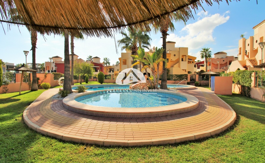 Resale - Apartment  - Torrevieja - Punta Prima  