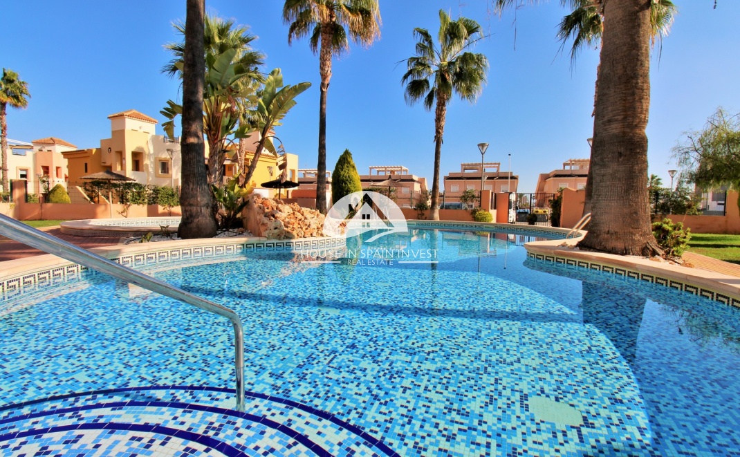 Resale - Apartment  - Torrevieja - Punta Prima  