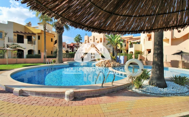 Resale - Apartment  - Torrevieja - Punta Prima  