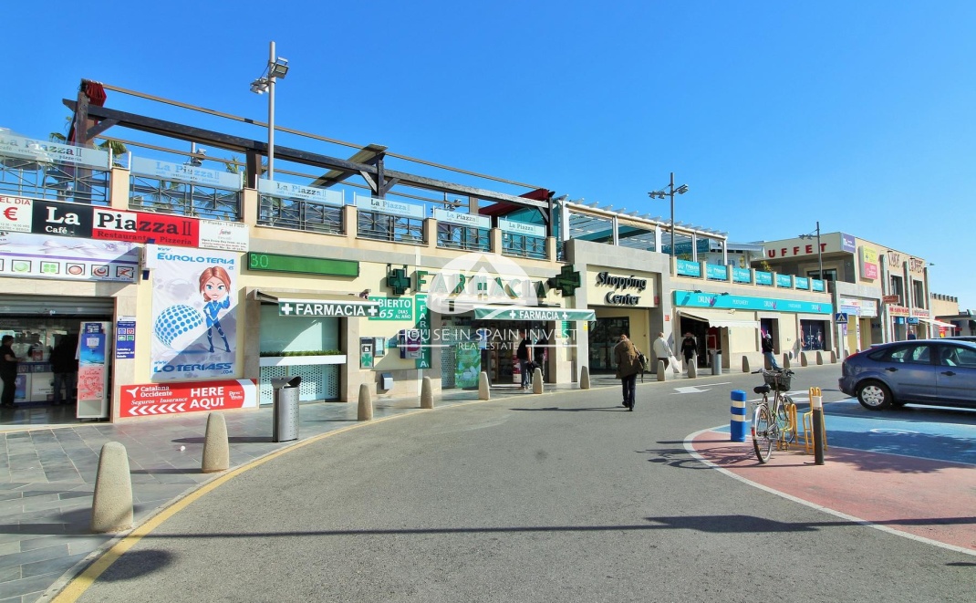 Resale - Apartment  - Torrevieja - Punta Prima  