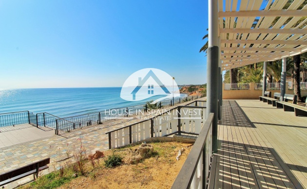 Resale - Apartment  - Torrevieja - Punta Prima  