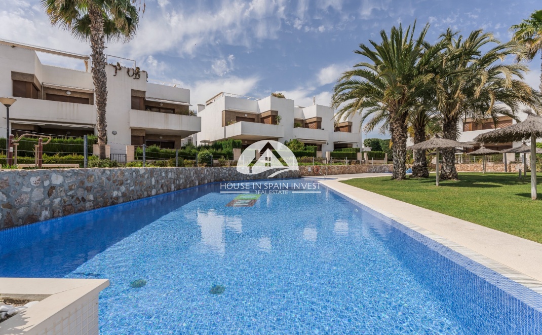 Resale - Apartment  - Orihuela Costa - La Zenia