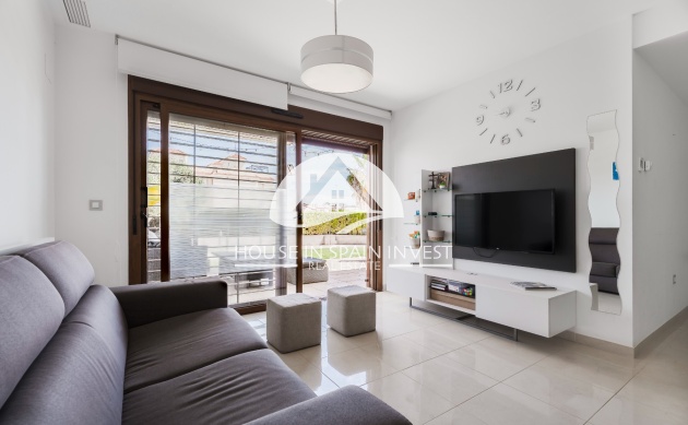 Resale - Apartment  - Orihuela Costa - La Zenia