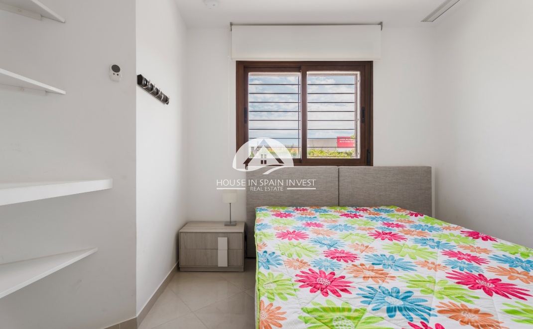 Resale - Apartment  - Orihuela Costa - La Zenia