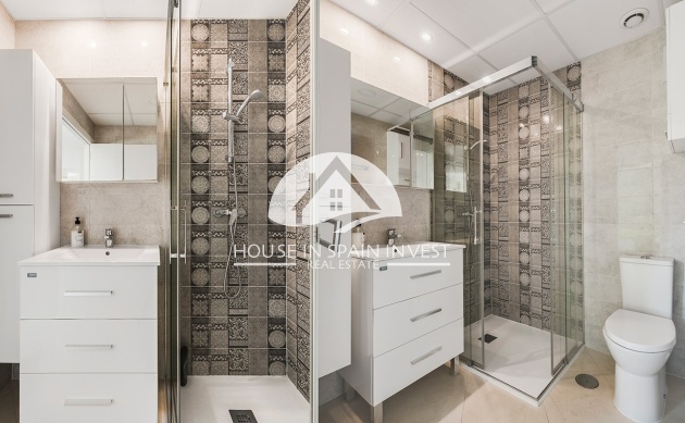 Resale - Apartment  - Orihuela Costa - La Zenia