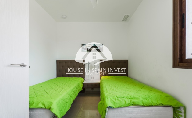 Resale - Apartment  - Orihuela Costa - La Zenia