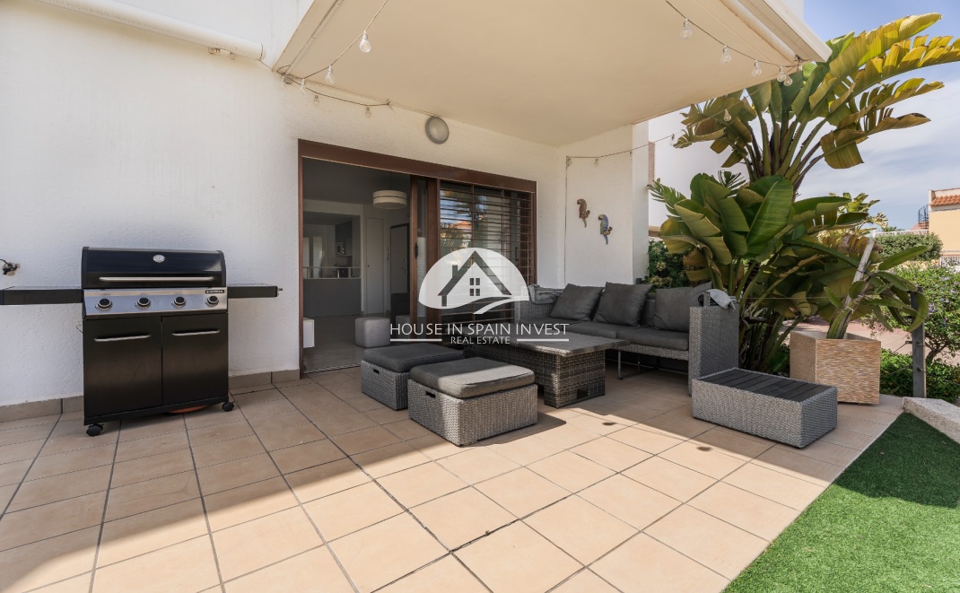 Resale - Apartment  - Orihuela Costa - La Zenia