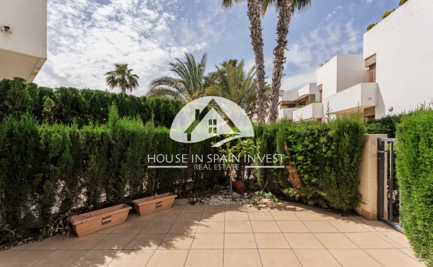 Resale - Apartment  - Orihuela Costa - La Zenia