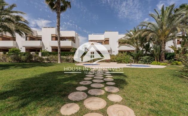 Resale - Apartment  - Orihuela Costa - La Zenia