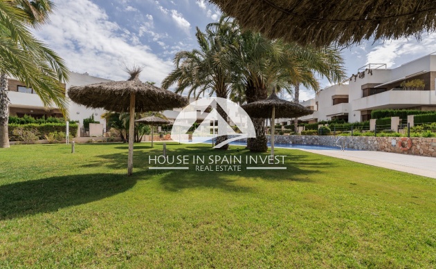 Resale - Apartment  - Orihuela Costa - La Zenia