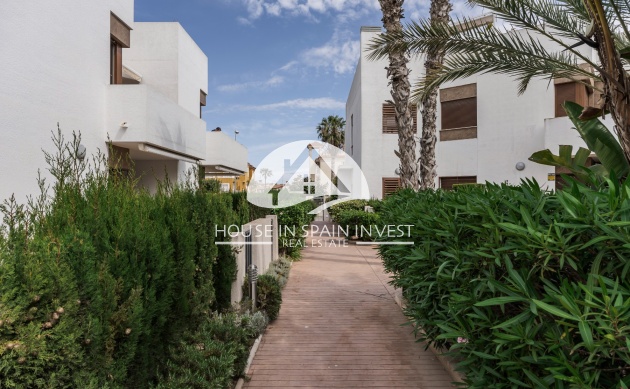Resale - Apartment  - Orihuela Costa - La Zenia