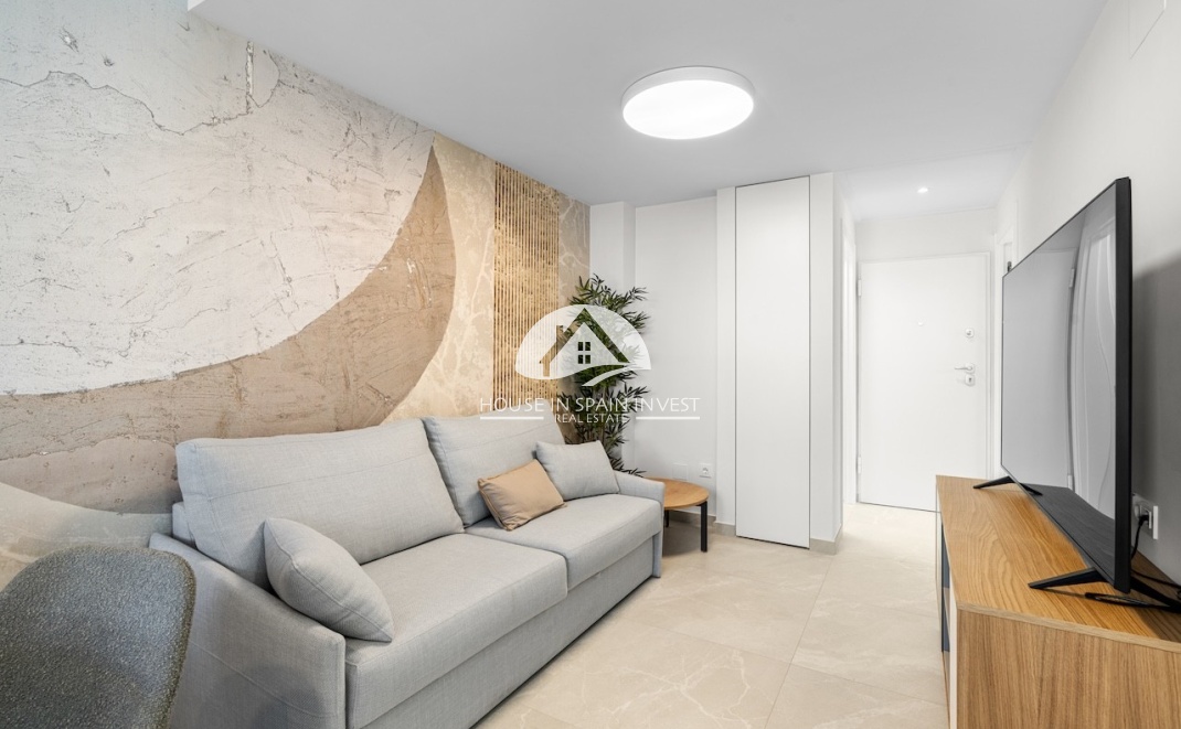 Resale - Apartment  - Torrevieja - Playa del Cura